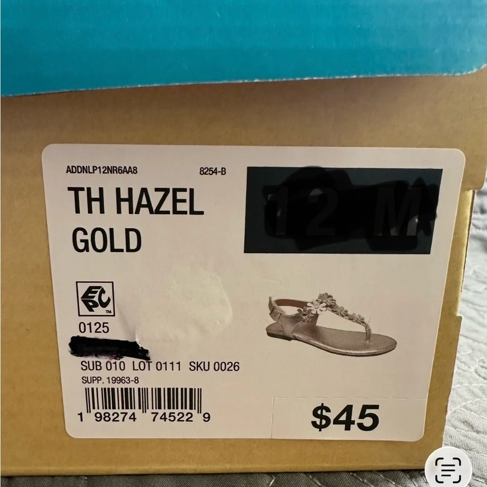 Thereabouts Big Girls Gold Hazel Adjustable Strap Flat Sandals NWT Big Girls 5